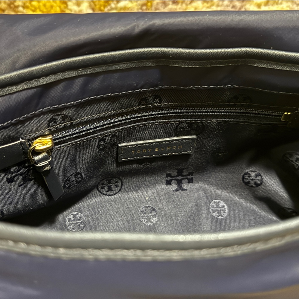 Tory Burch Navy Nylon Bag - Picture 4 of 7